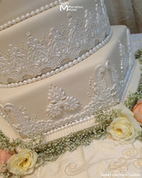 White Wedding Detail Decorated Using Shirley Left Lace Silicone Mold for Cake Decorating