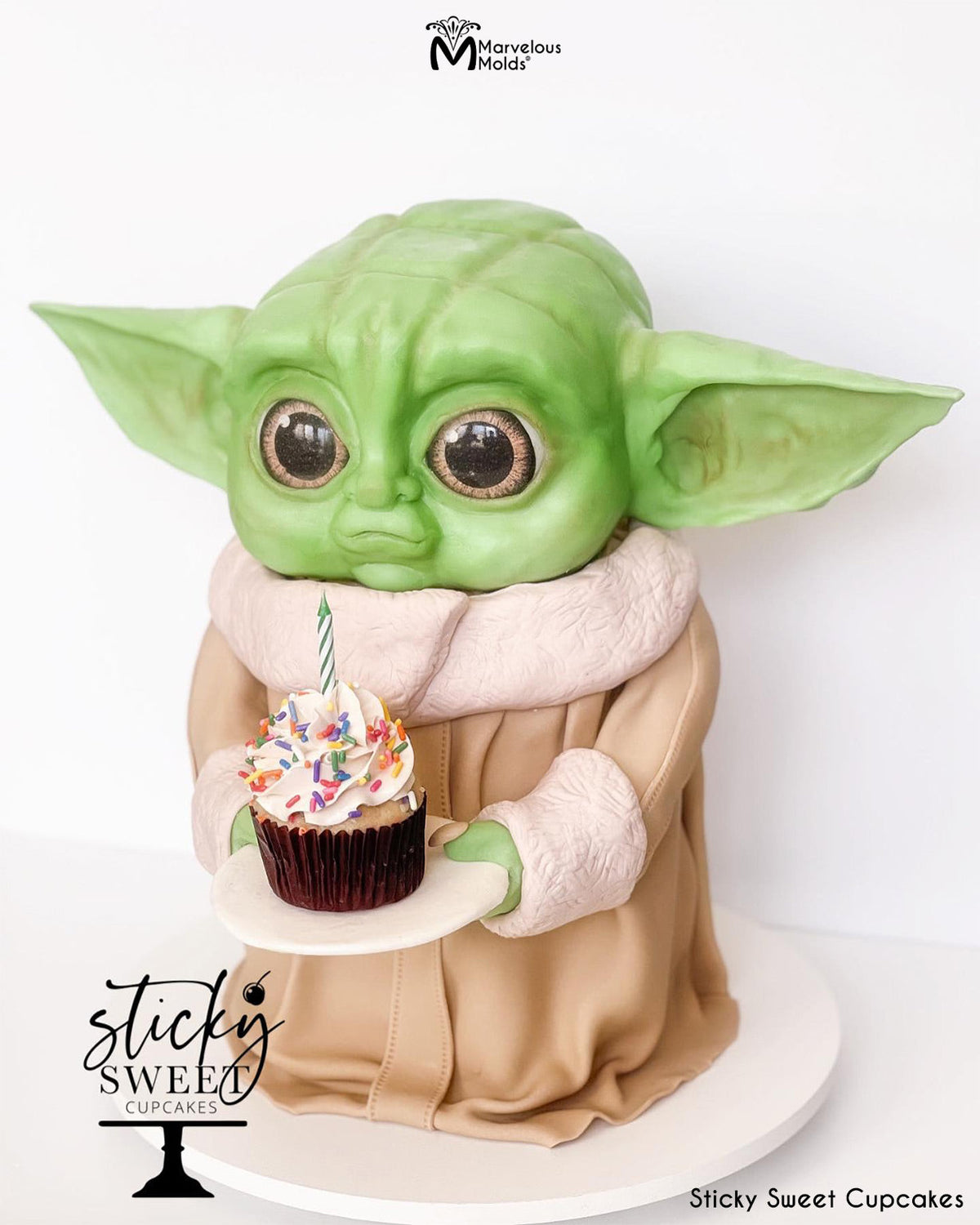 Star Wars Yoda Cake Decorated with Marvelous Molds Long Fur Silicone Impression Mat